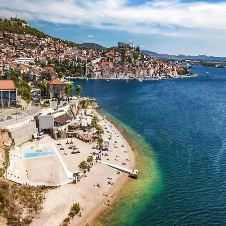 Апартаменты Ibenik Near Gaj