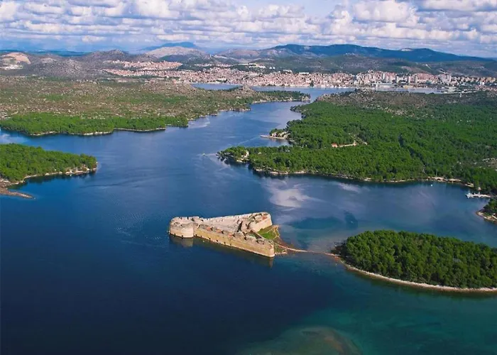 Ibenik Near Gaj * Razine